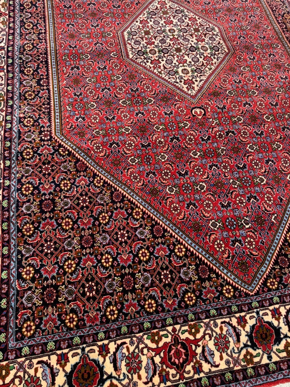 19016439897