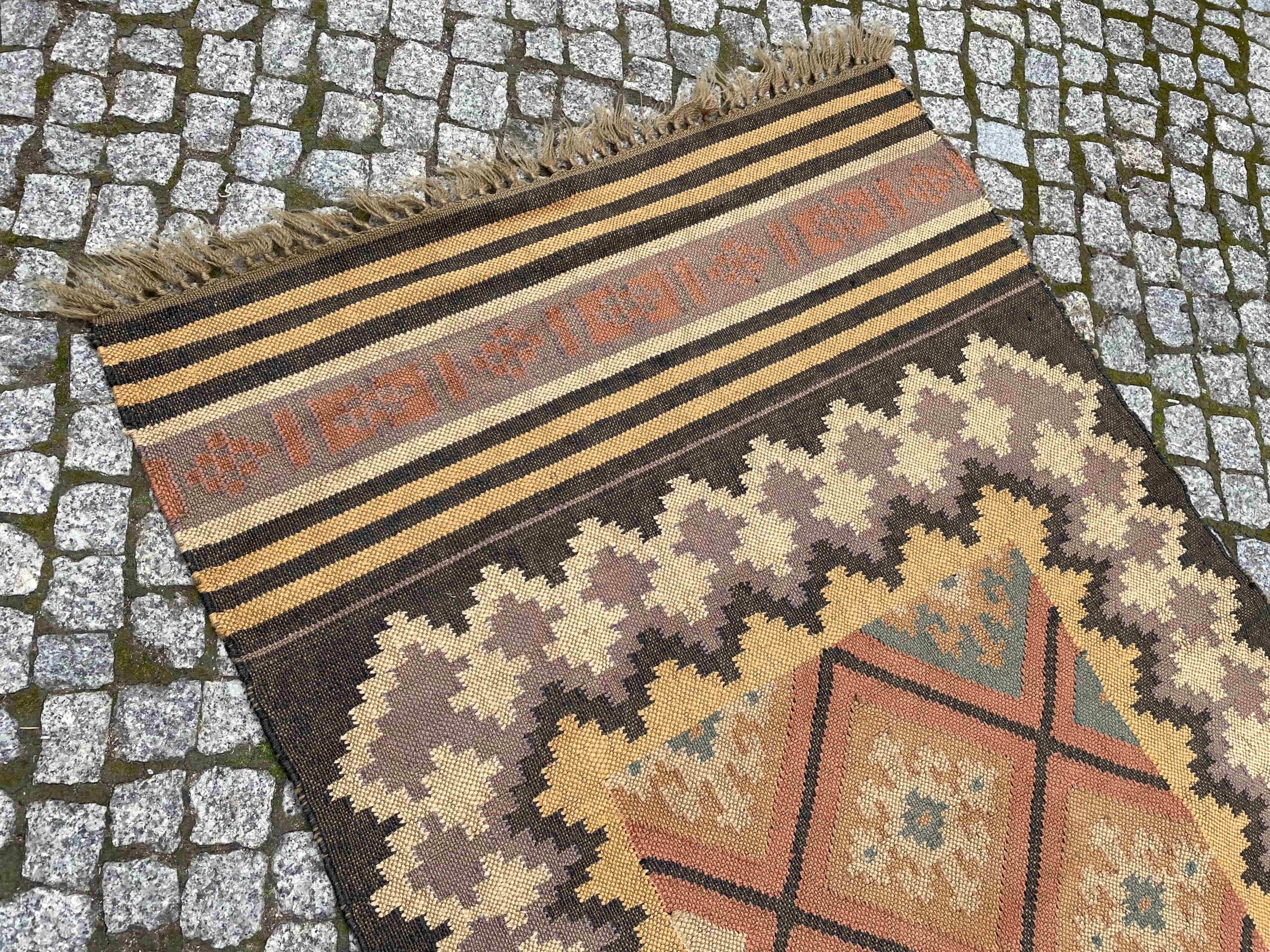 11130696365