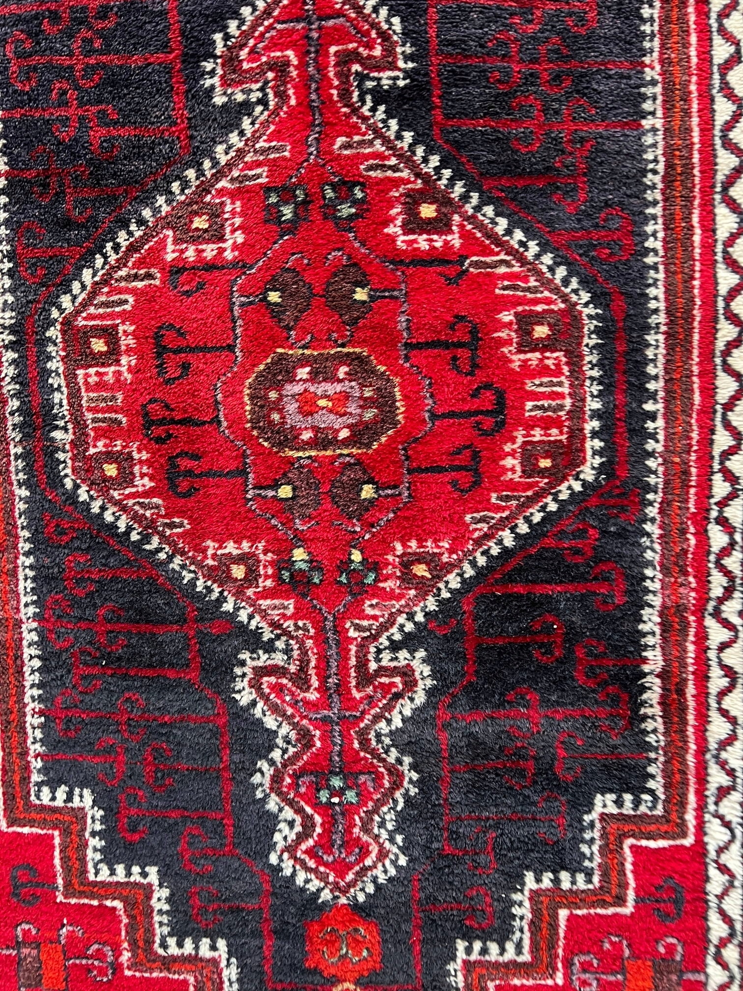 13046405079