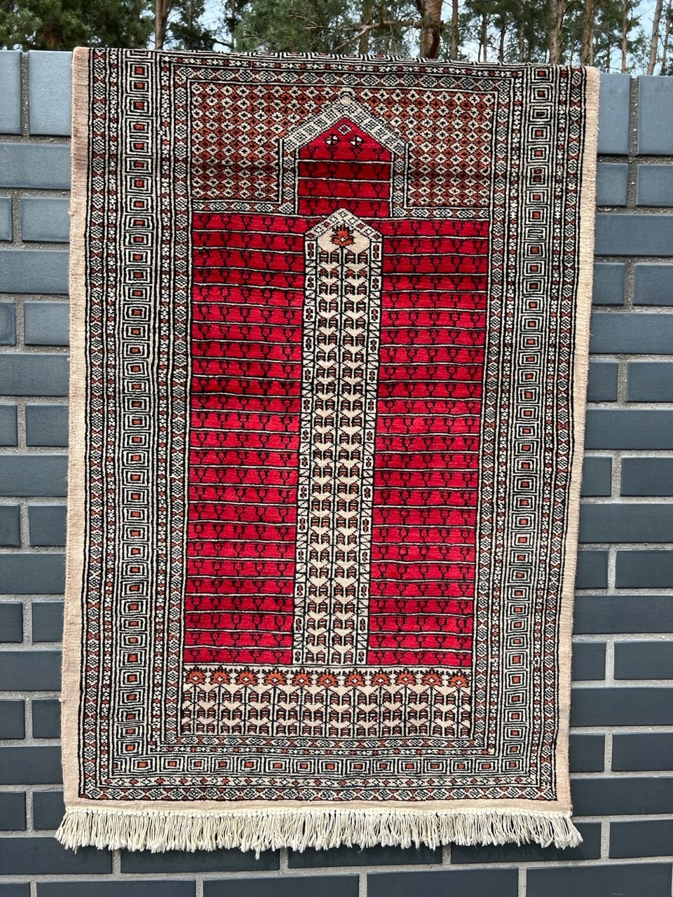 13777453324