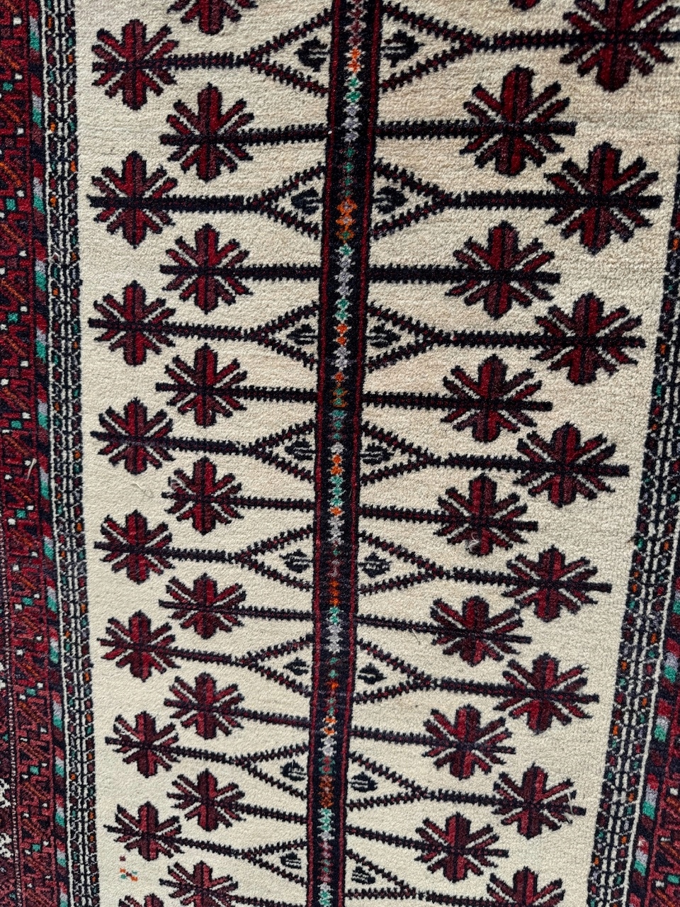 15790919526