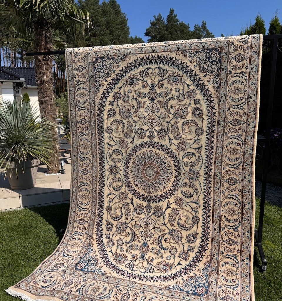 16560975478