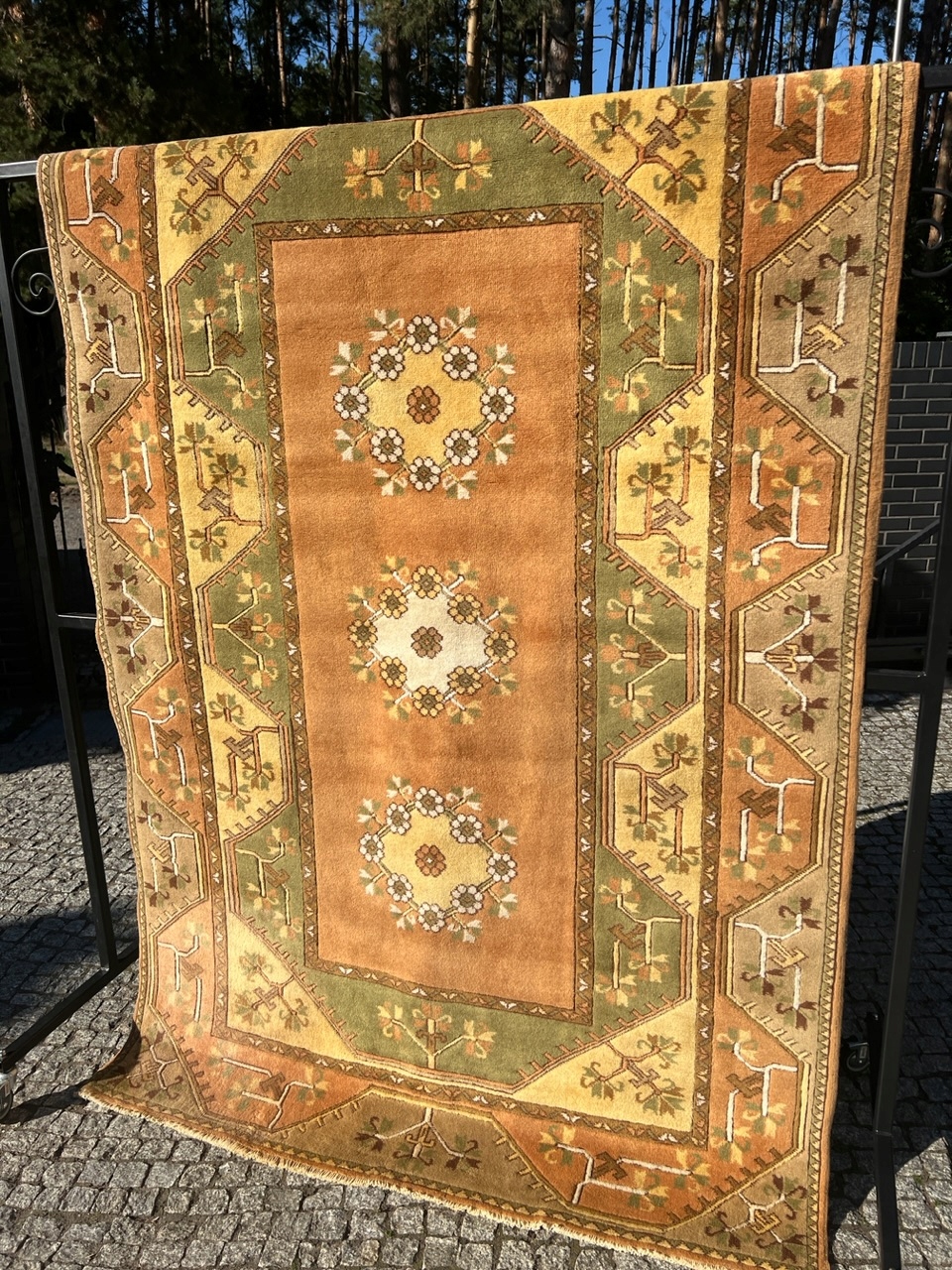 17472103819