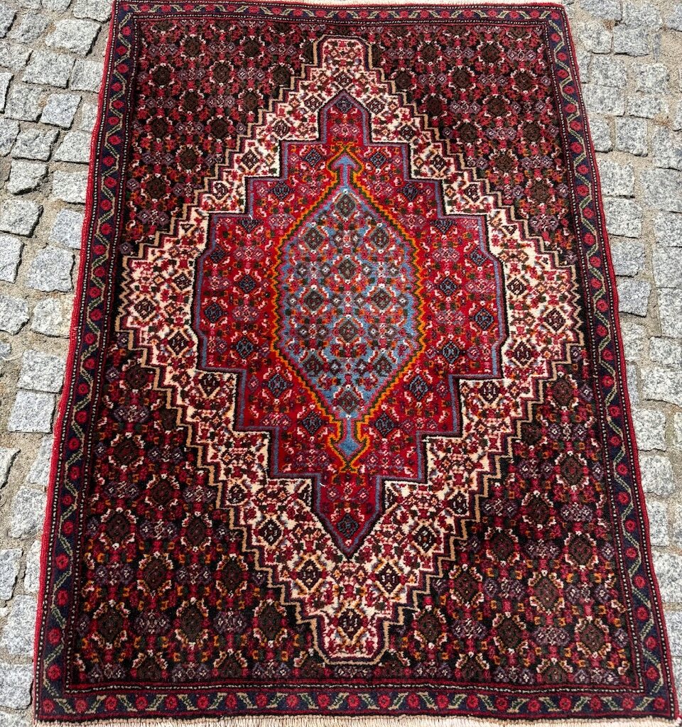 17696164944