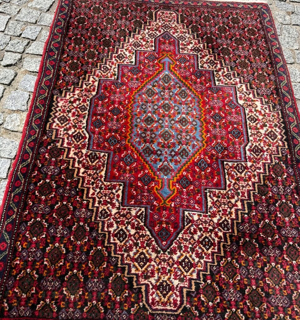 17696164944