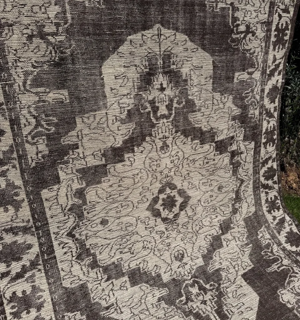 17989918747
