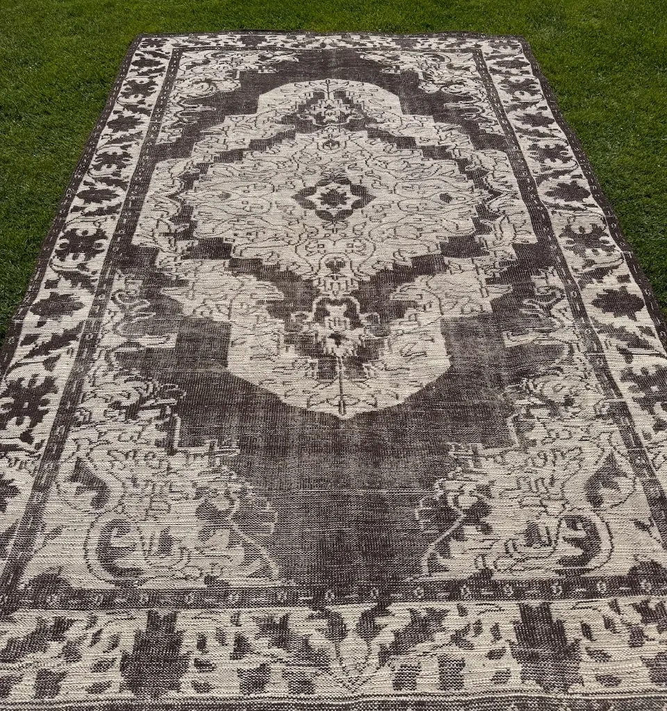 17989918747