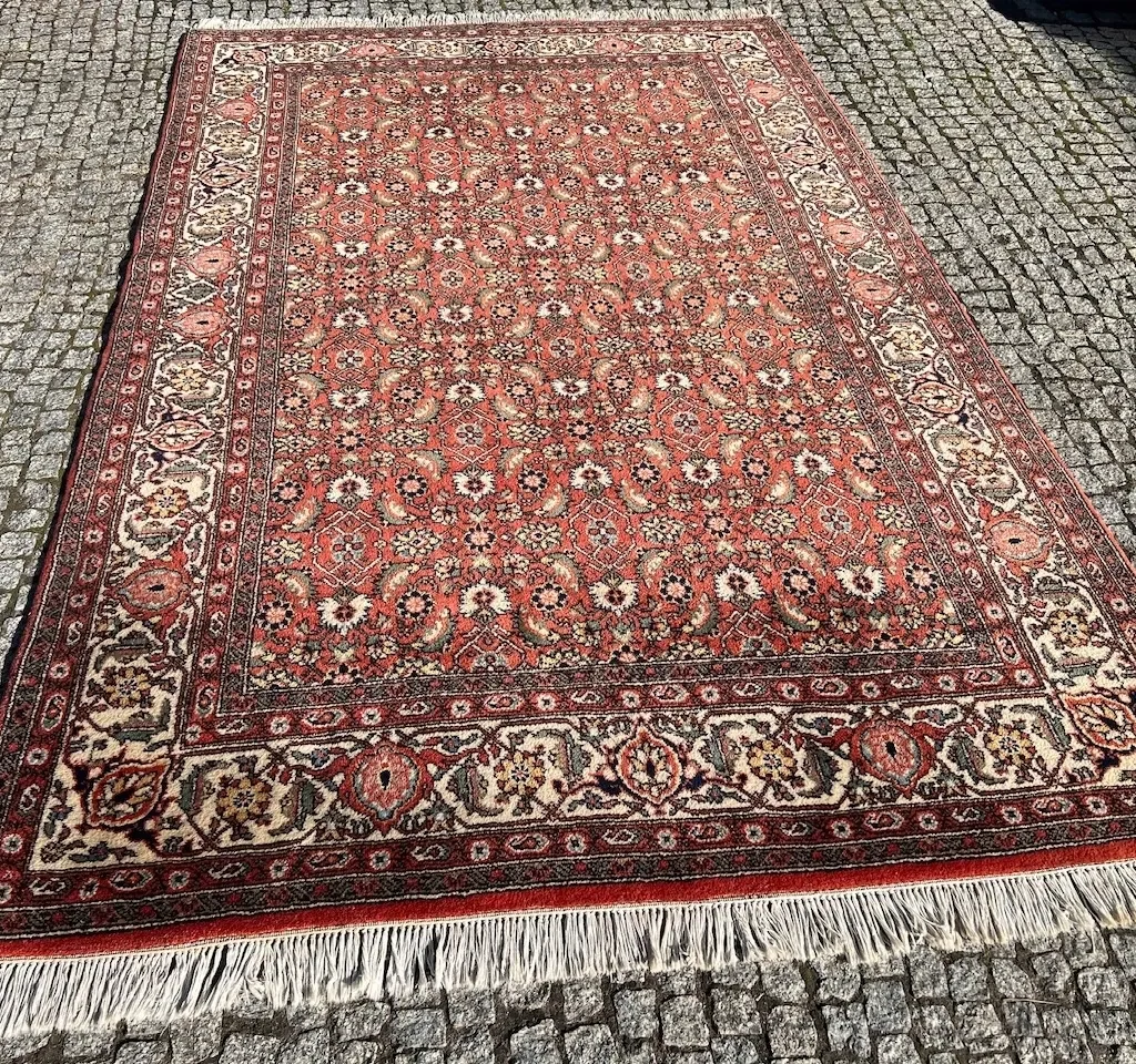 18548113333