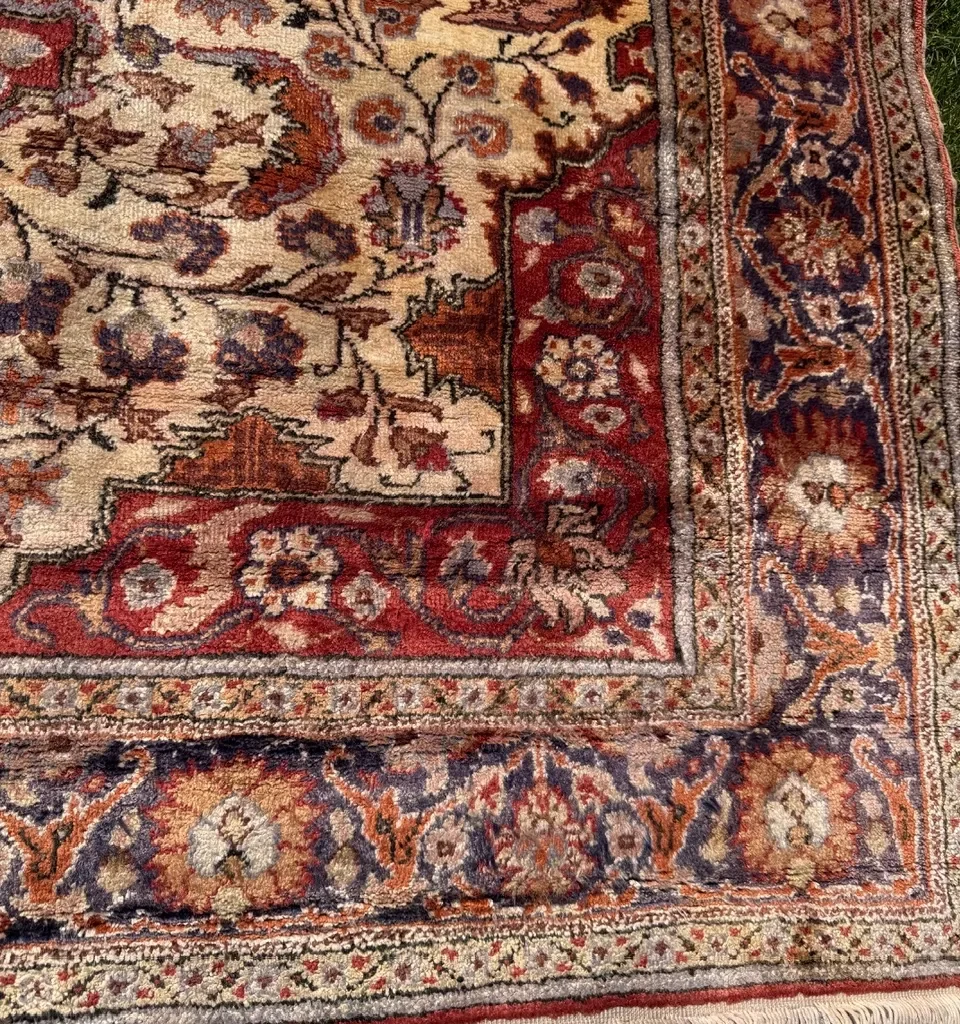 18558821933
