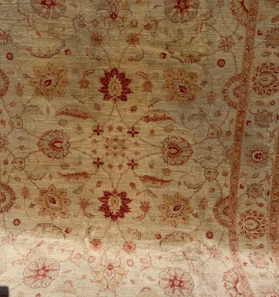 18588640744