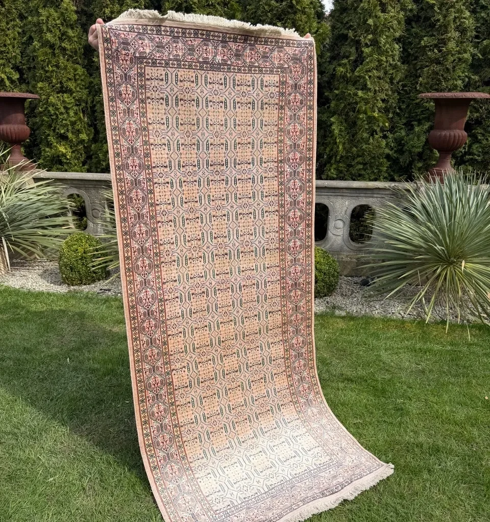 18615661085