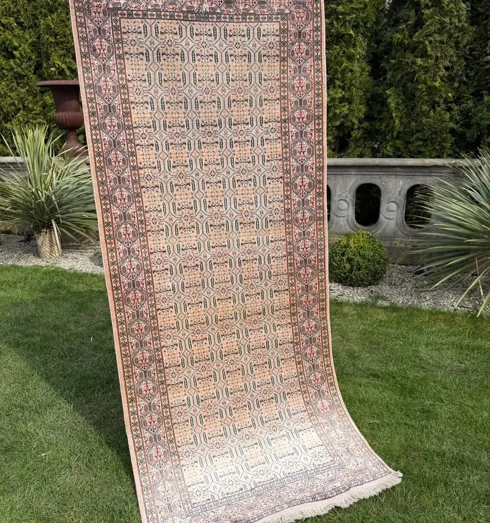 18615661085