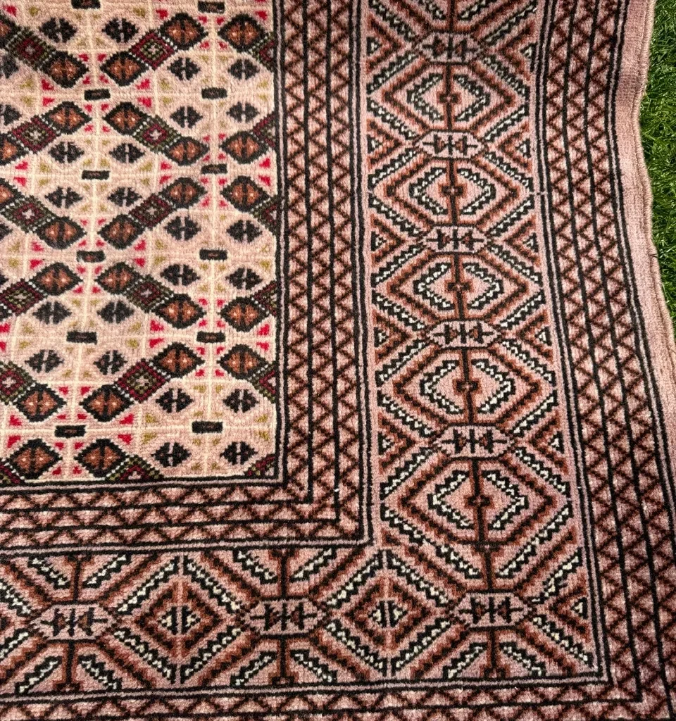 18632898436