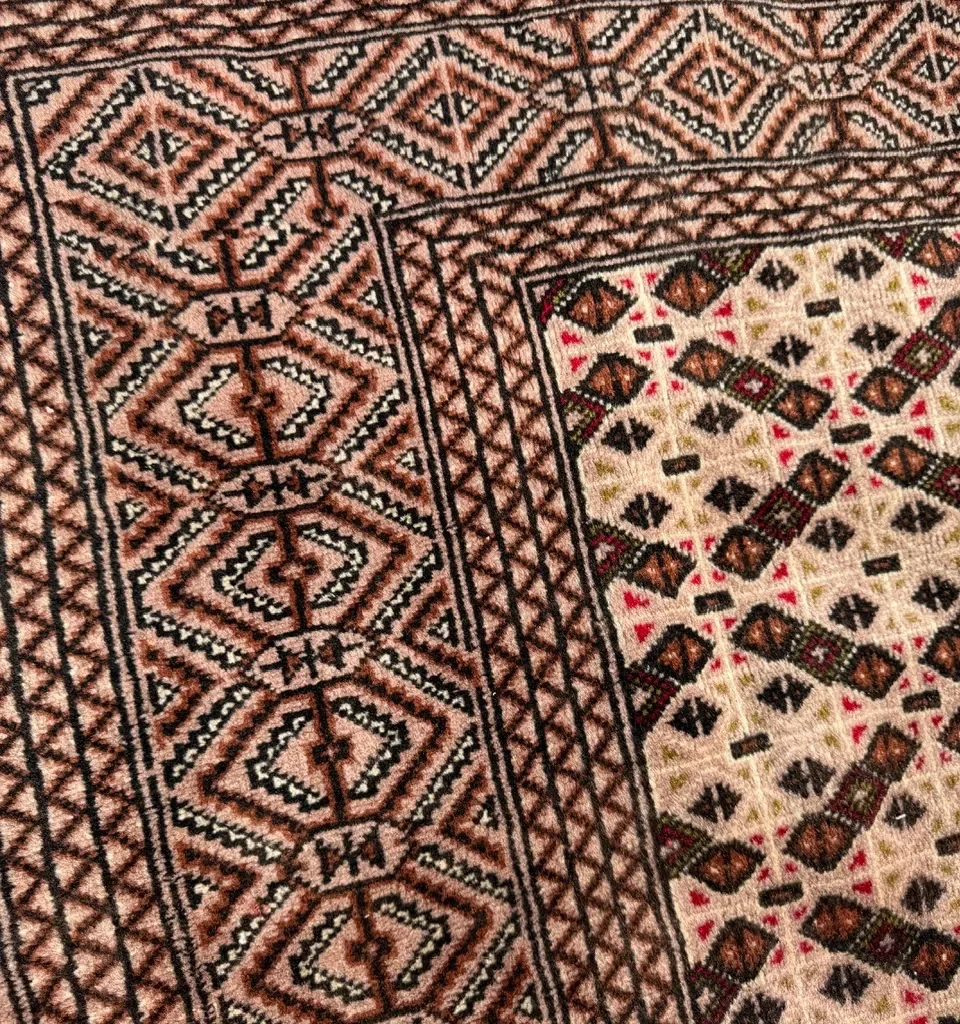 18632898436
