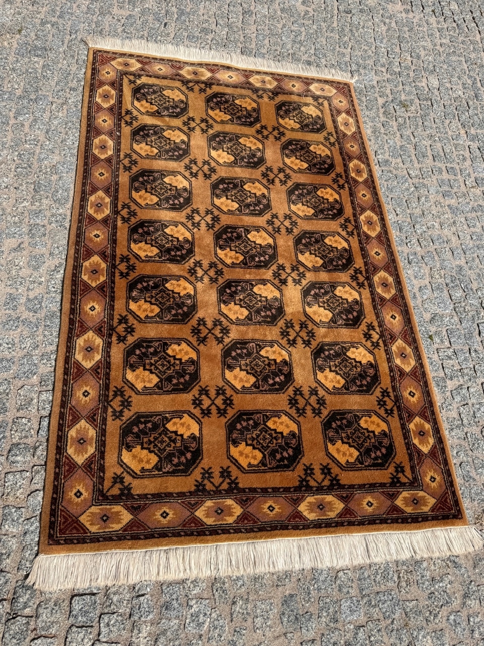 18538126873
