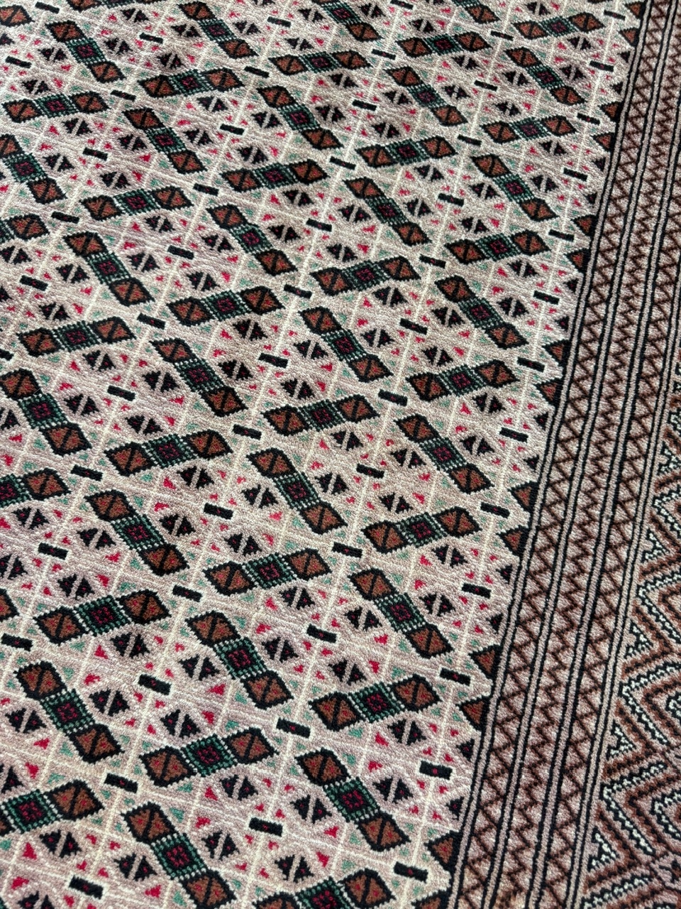 18630018196