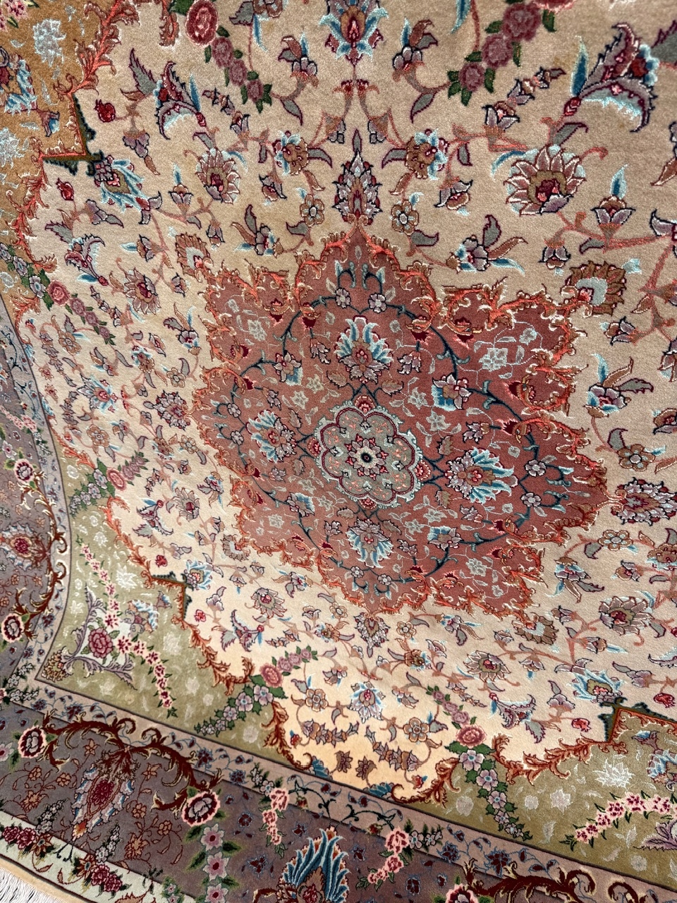 18562153723