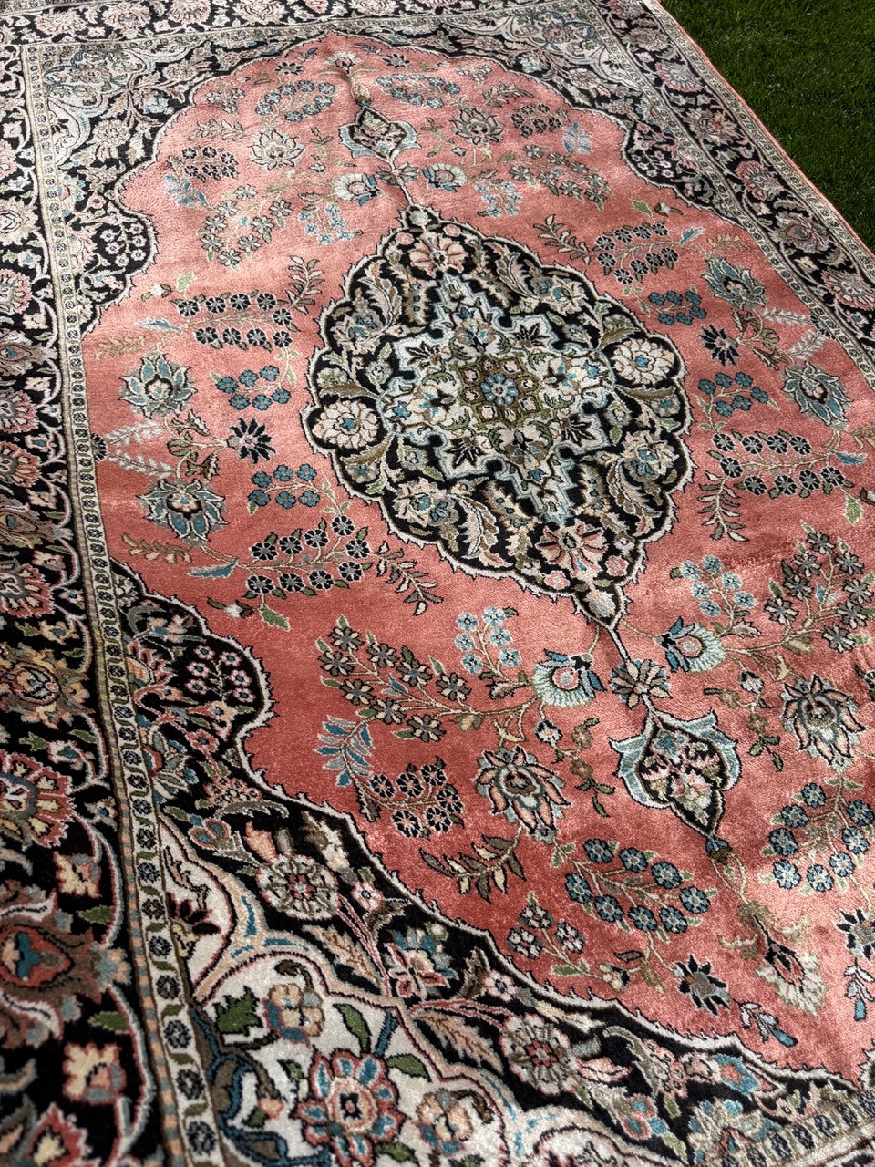 18598133952