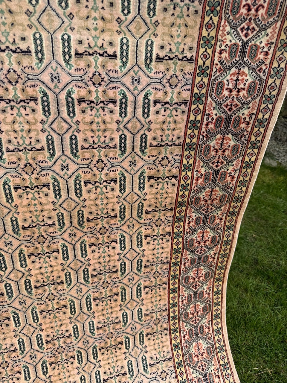 18615661085