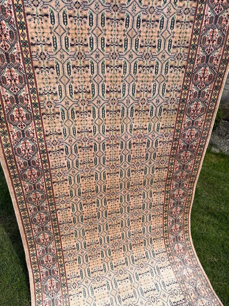 18615661085