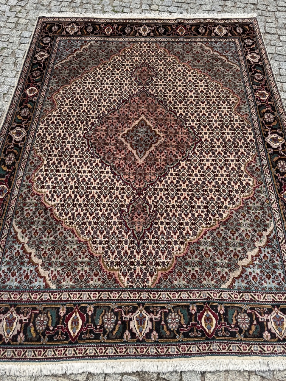 18668462066