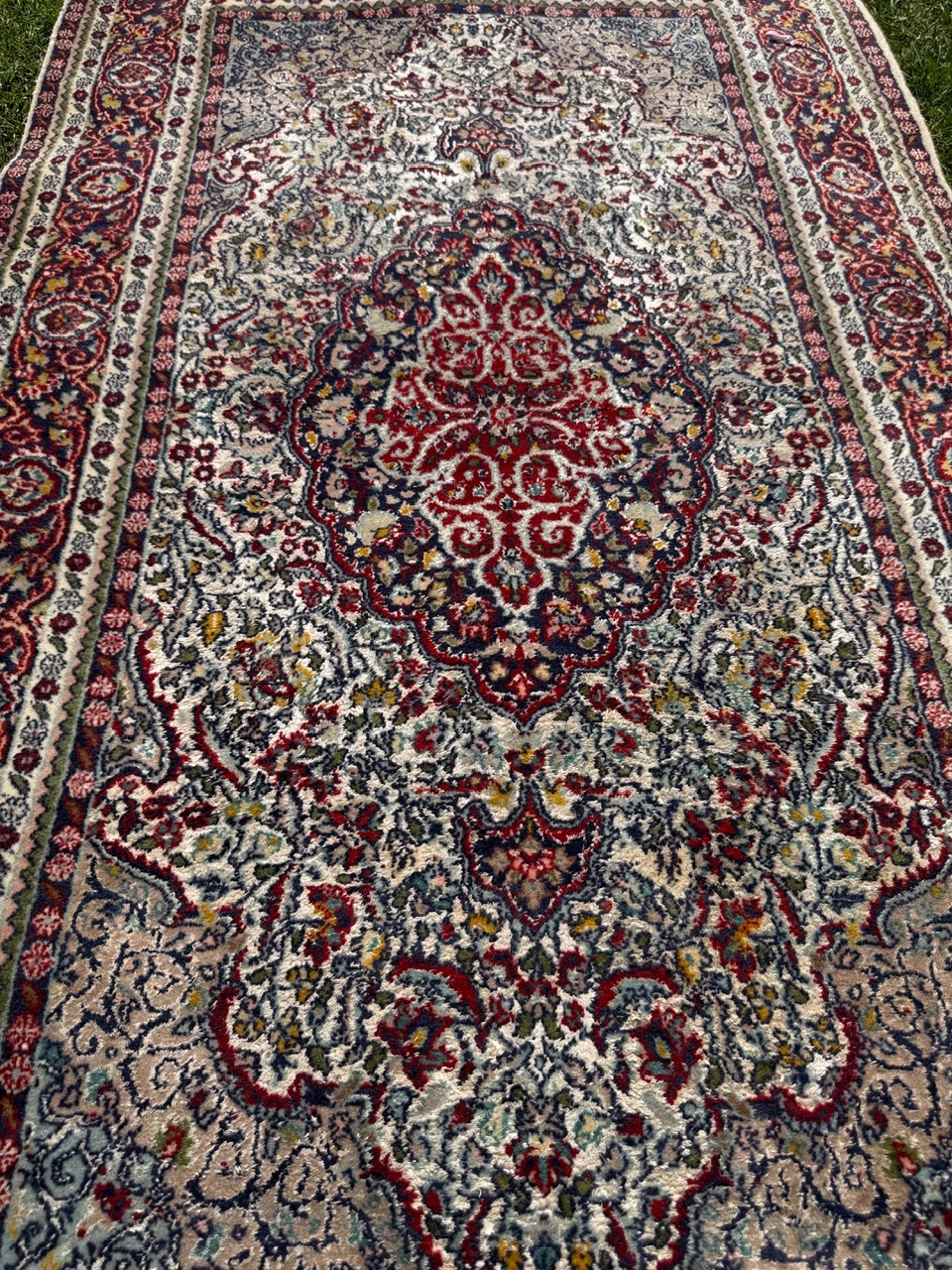 18705448900