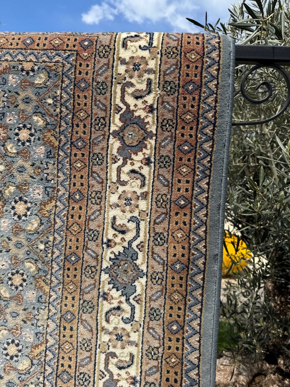 18735588744