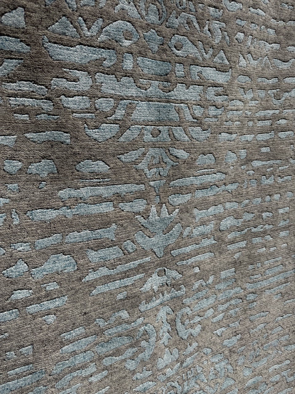18748356522