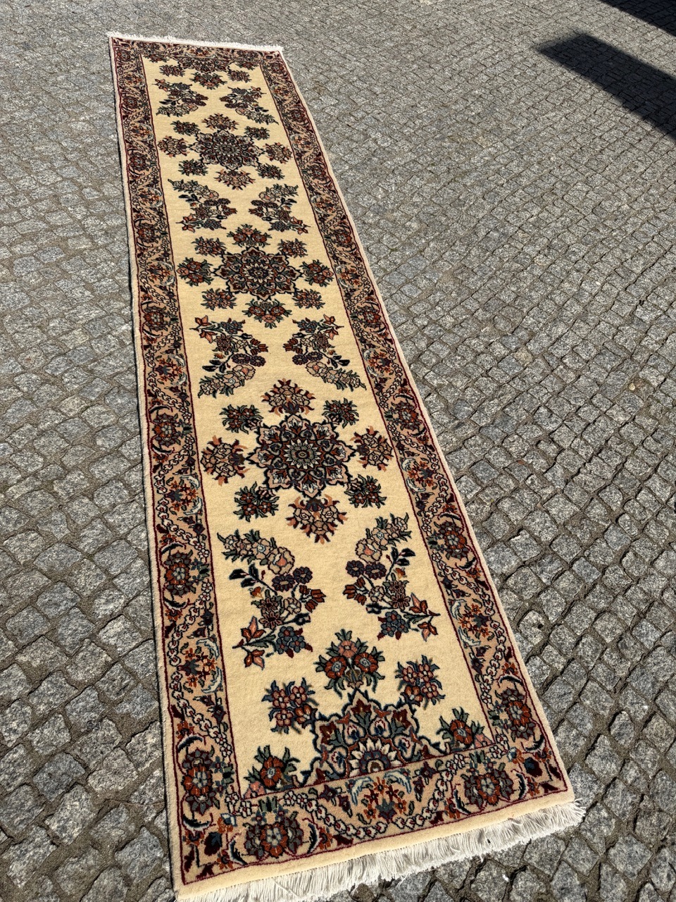 18852040682